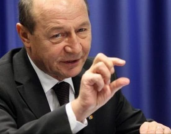 Guvernul i-a atribuit lui Traian Băsescu un apartament într-un bloc. Fostul președinte a cerut ca hotărârea executivului să fie clasificată