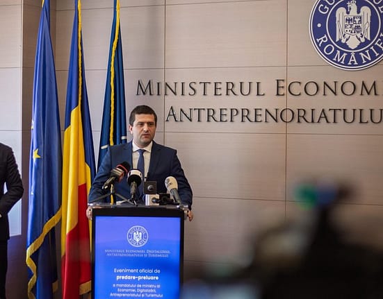 Conflict deschis între Salrom și ministrul Economiei. Radu Miruță este acuzat că „își arogă merite” privind exploatarea de la mina Baia de Fier