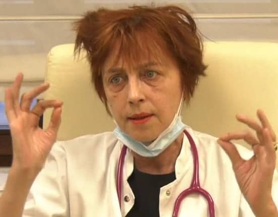 Medicul antivaccinist Flavia Groșan șochează din nou: persoanele nevaccinate se pot îmbolnăvi dacă fac sex cu cineva vaccinat