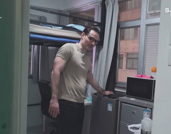 Proiectează vile de 700 mp, dar trăiește într-o cutie de chibrituri: 1.000 de euro pentru 10 mp în Hong Kong