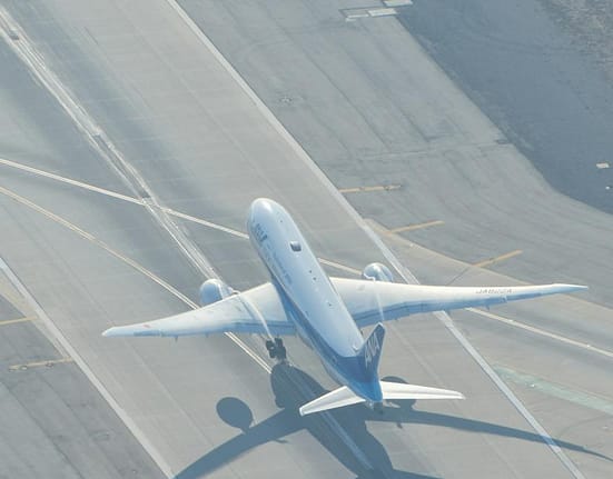 Cancelaria Premierului cumpără bilete de avion, pentru zboruri la seminarii și workshop-uri, de o jumătate de milion de euro