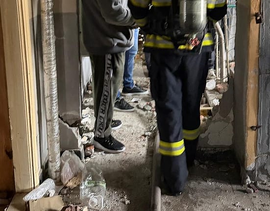 Explozie urmată de incendiu într-un bloc din orașul Balș. Două victime cu arsuri. A fost activat Planul Roșu