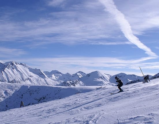 Cele mai populare stațiuni de schi din Bulgaria. Localnic: „E ușor de observat uriașul val de bani care a intrat în Bansko”