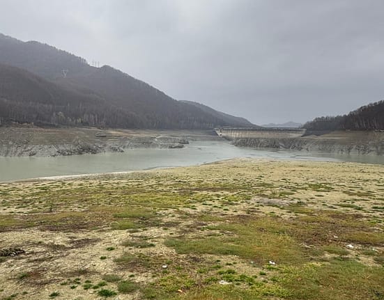 CJ Prahova, despre criza care a lăsat peste 100.000 de cetățeni fără apă: „Cauza este direct legată de deciziile Ministerului Mediului și ale instituțiilor din subordine”