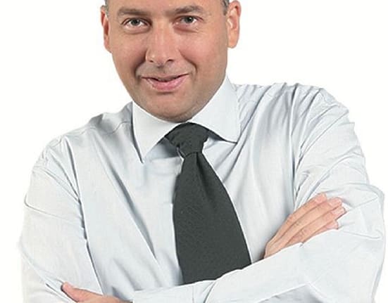 Societatea supra-tipărită