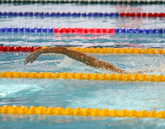 Sportivii români care s-au calificat, joi, în finale la Campionatele Europene de înot în bazin scurt