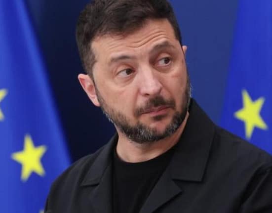 Zelenski anunță o discuție „constructivă” cu emisarii americani privind încheierea războiului din Ucraina