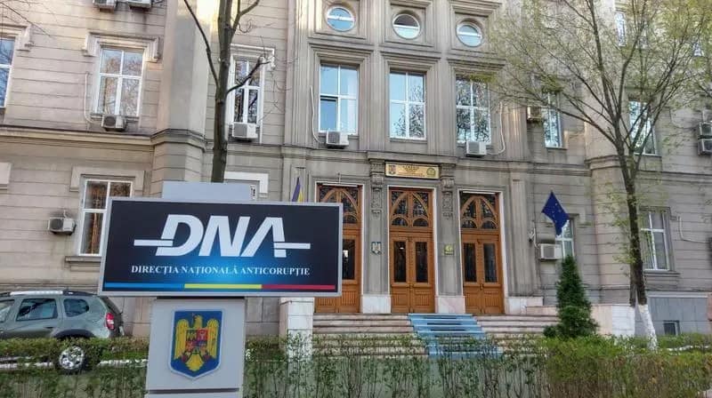 DNA a reținut patru administratori de firme de ride-sharing. Prejudiciu de zeci de milioane de lei, prin evaziune fiscală, acuză procurorii
