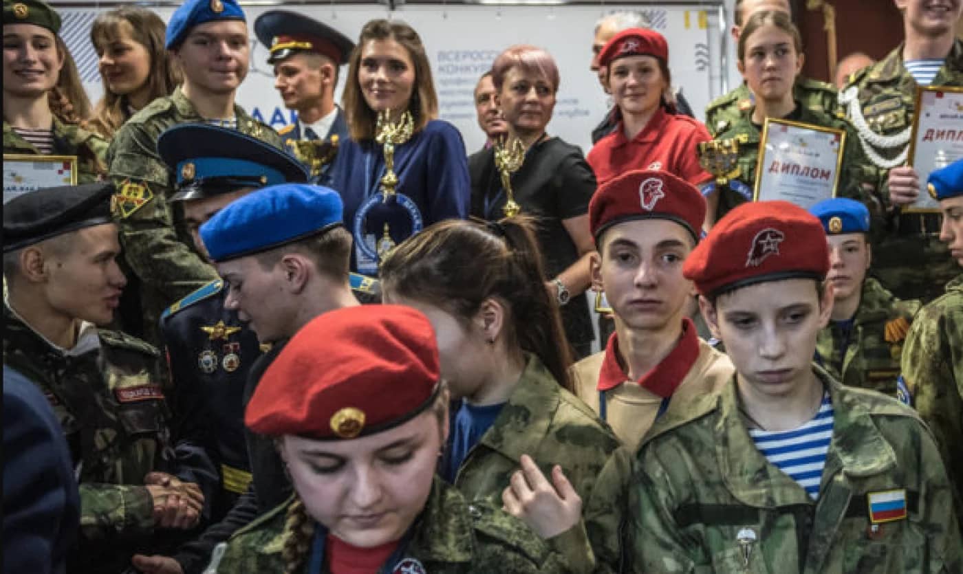 Tinerii ruși sunt pregătiți psihologic pentru front FOTO Arhivă
