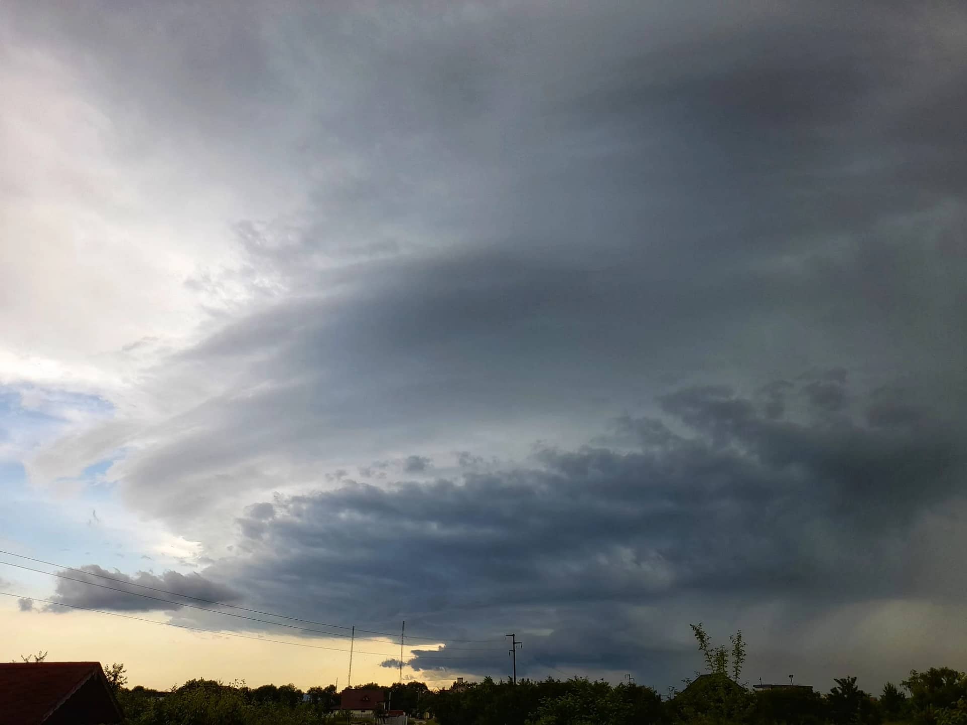 nori de furtuna Targu Jiu Foto Sever Weather Alert Gorj jpg