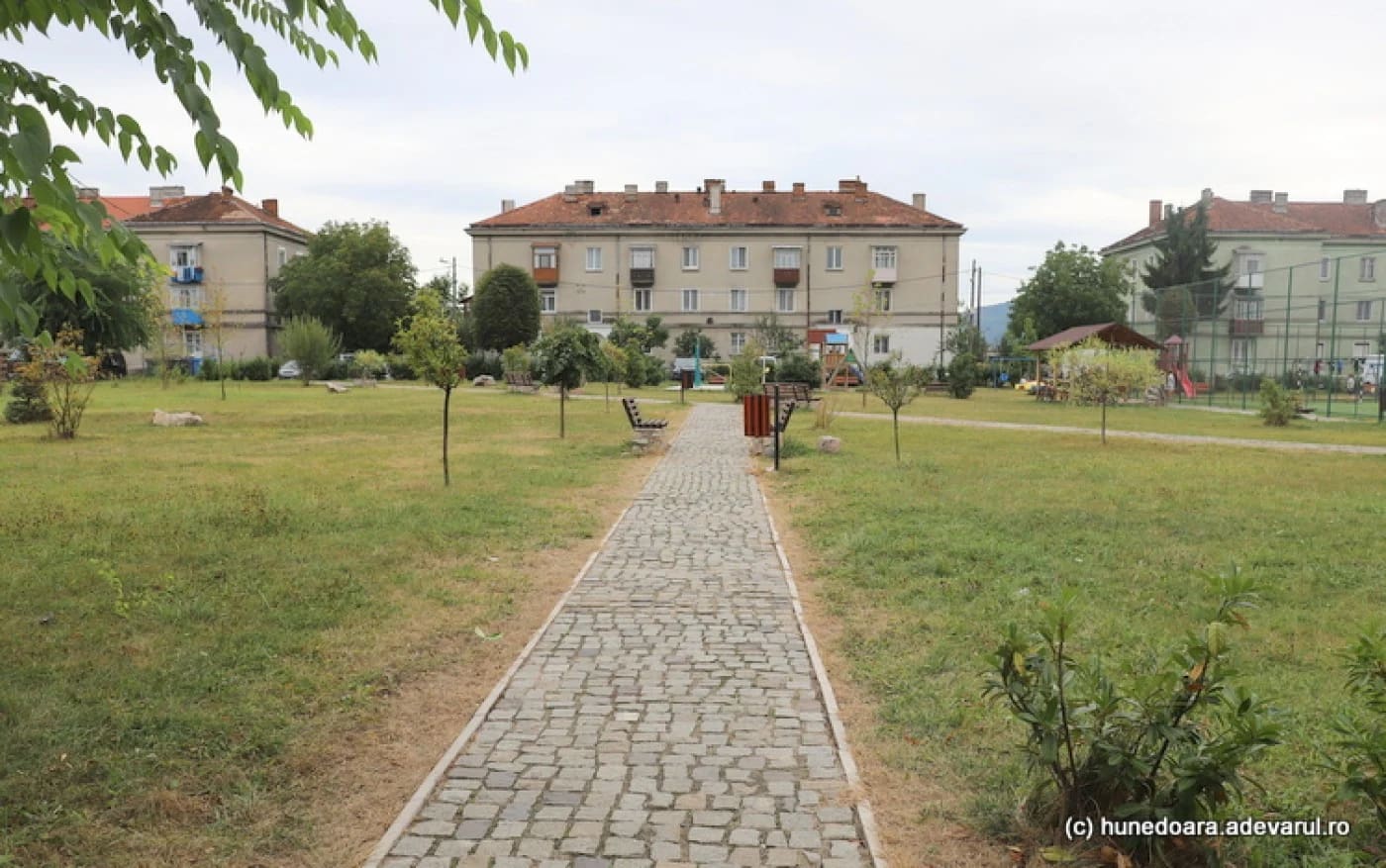 Cvartal în orașul Ștei. Foto: Daniel Guță. ADEVĂRUL
